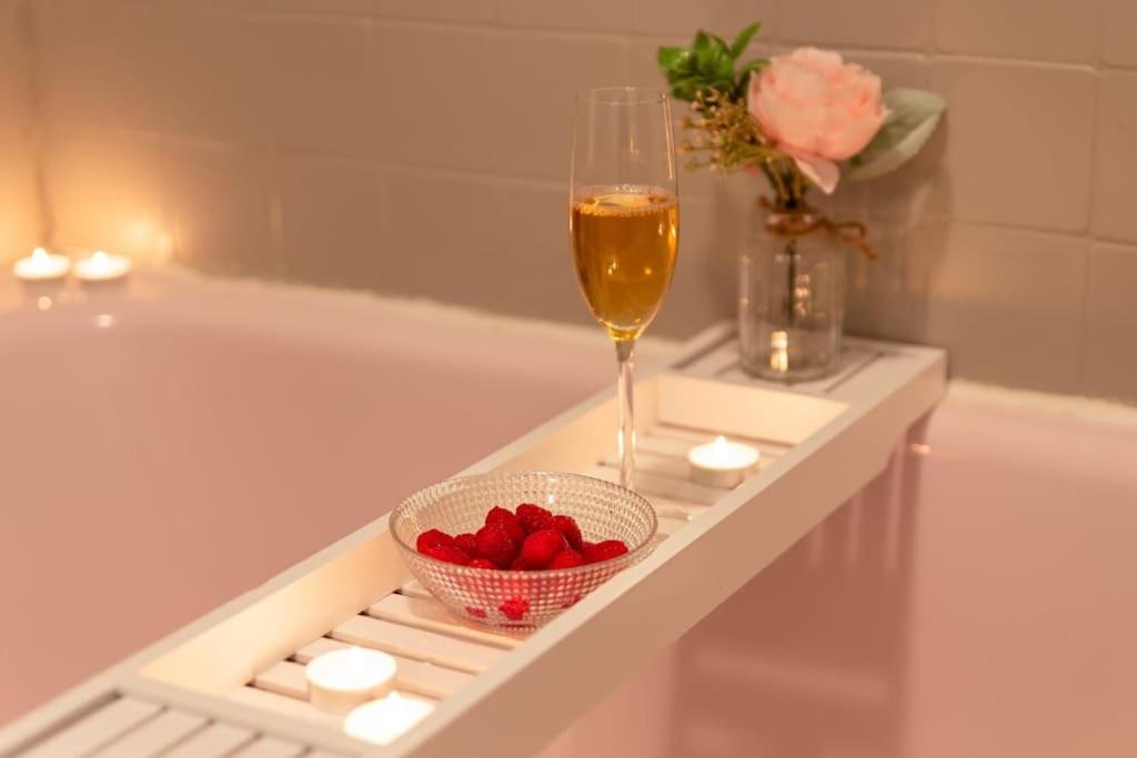 Le Lumineux 50 M² Gare/Chateau/Wifi/Netflix Versailles Ngoại thất bức ảnh